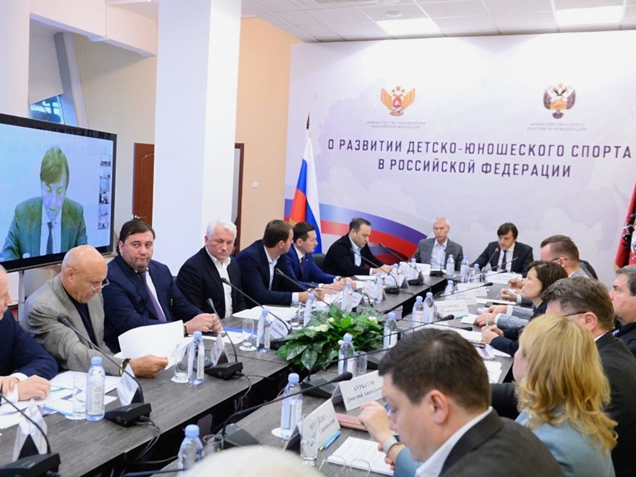 Совещание о развитии детско-юношеского спорта в РК прошло в «Самбо-70»