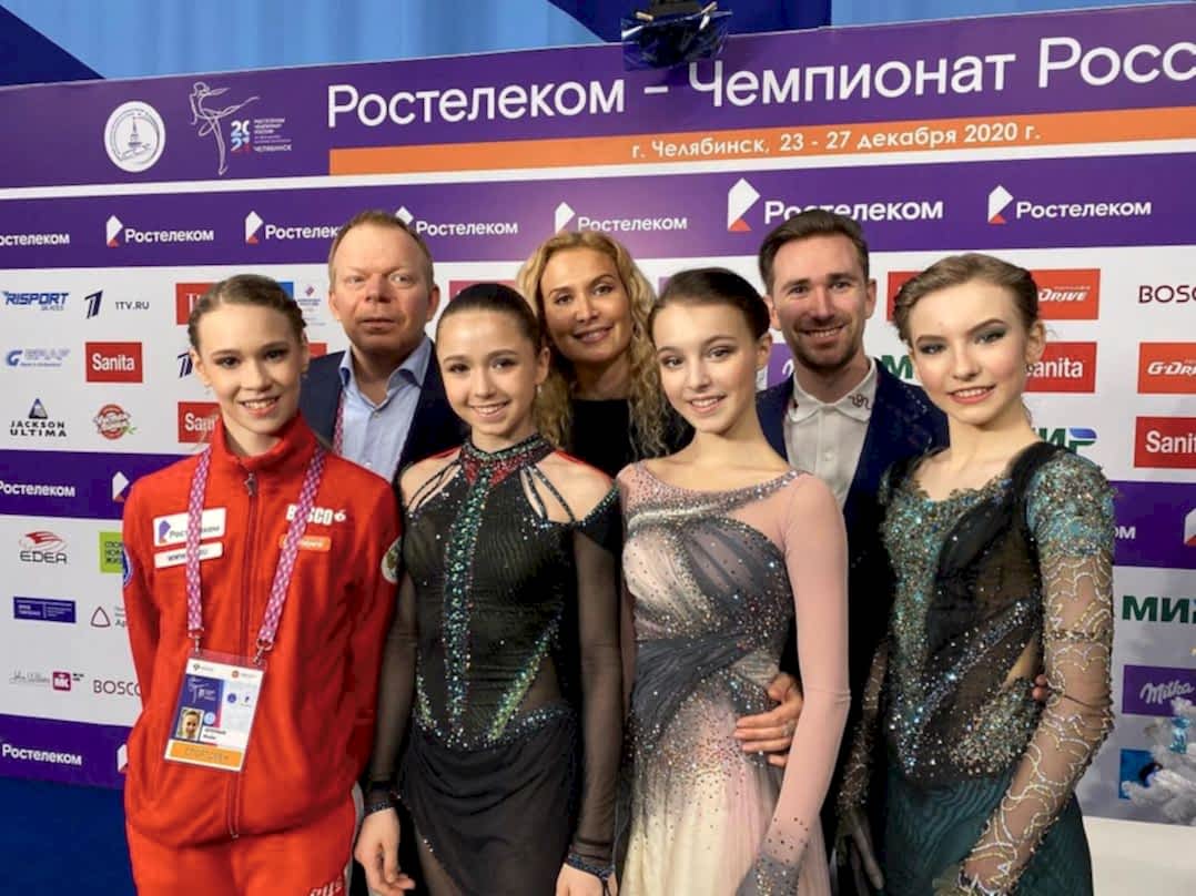 «Золото» и «серебро» завоевали фигуристки «Самбо-70» на Чемпионате Казахстана в Астане