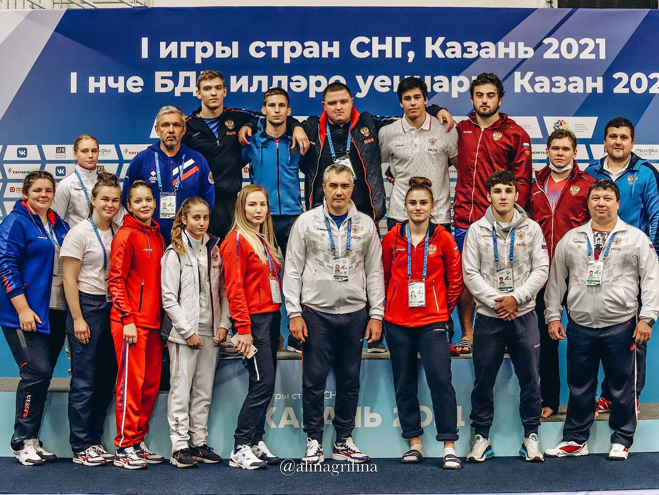 Три победы на I играх стран СНГ по самбо на счету спортсменов 