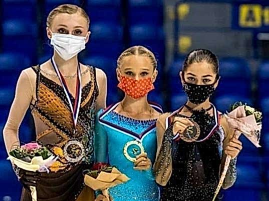 Спортсменка отделения «Хрустальный» Аделия Петросян заняла 3 место на Гран-При ИСУ