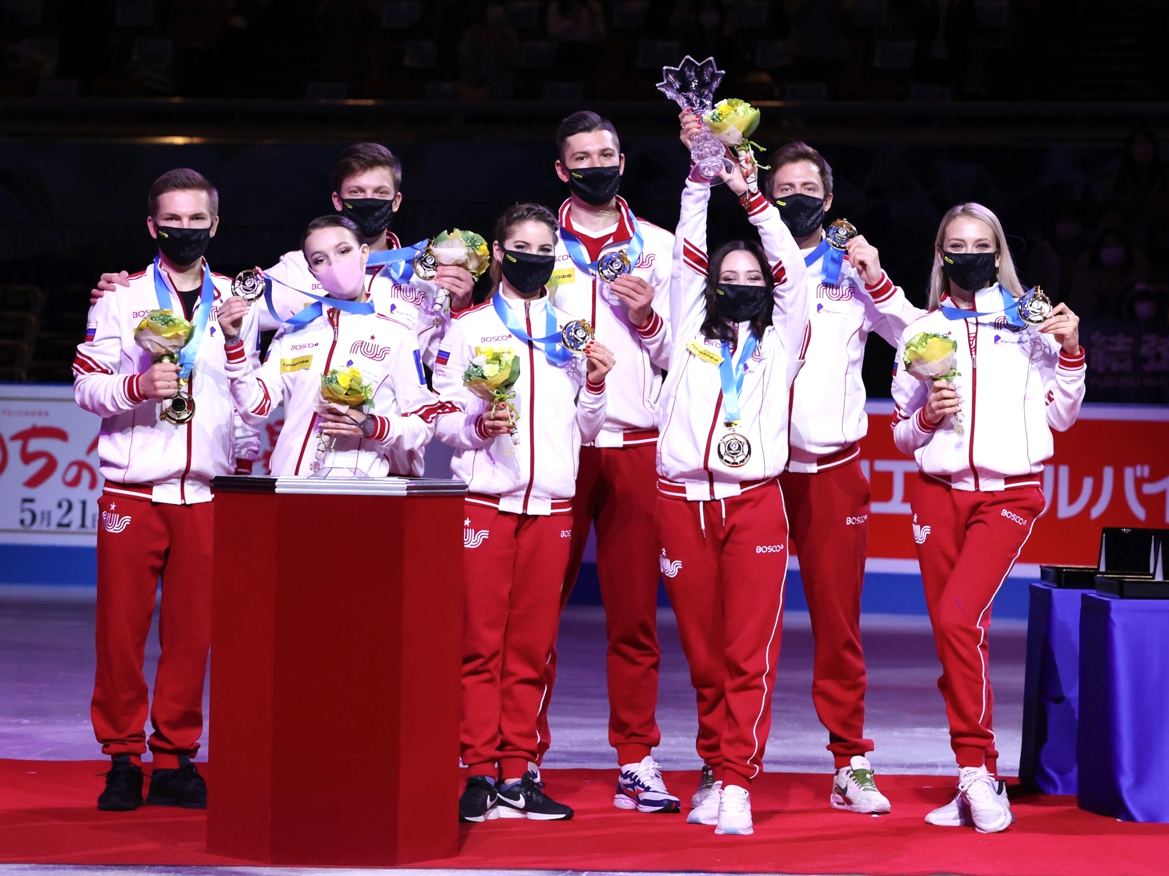 Анна Щербакова - победительница командного чемпионата мира по фигурному катанию!
